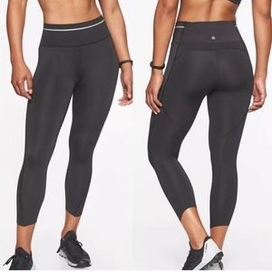 Athleta Sonic Capri Leggings